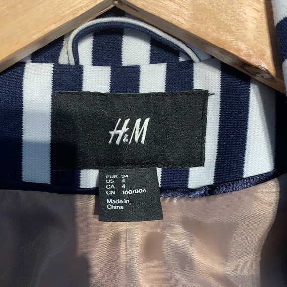 5 for $25 H&M dress Jacket - Picture 3 of 3